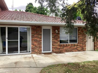 1 Burke Court, Finley