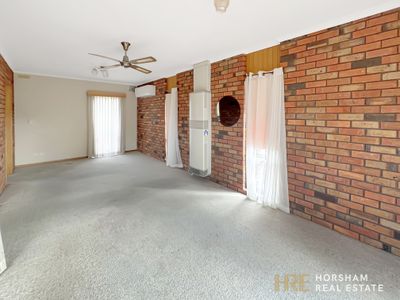 1 / 16 James Street, Horsham
