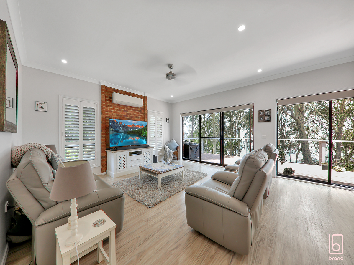 64 Tuggerawong Road, Wyongah