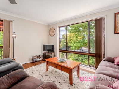 7 Stanfield Close, Blayney