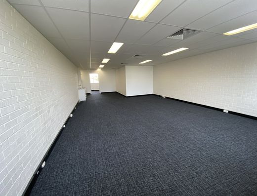 Office Suite in Prime Caringbah CBD Location