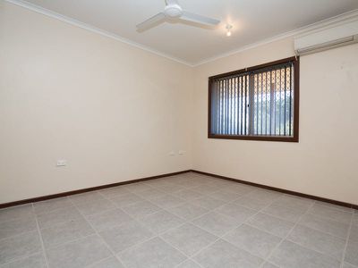 2 Eltona Close, South Hedland