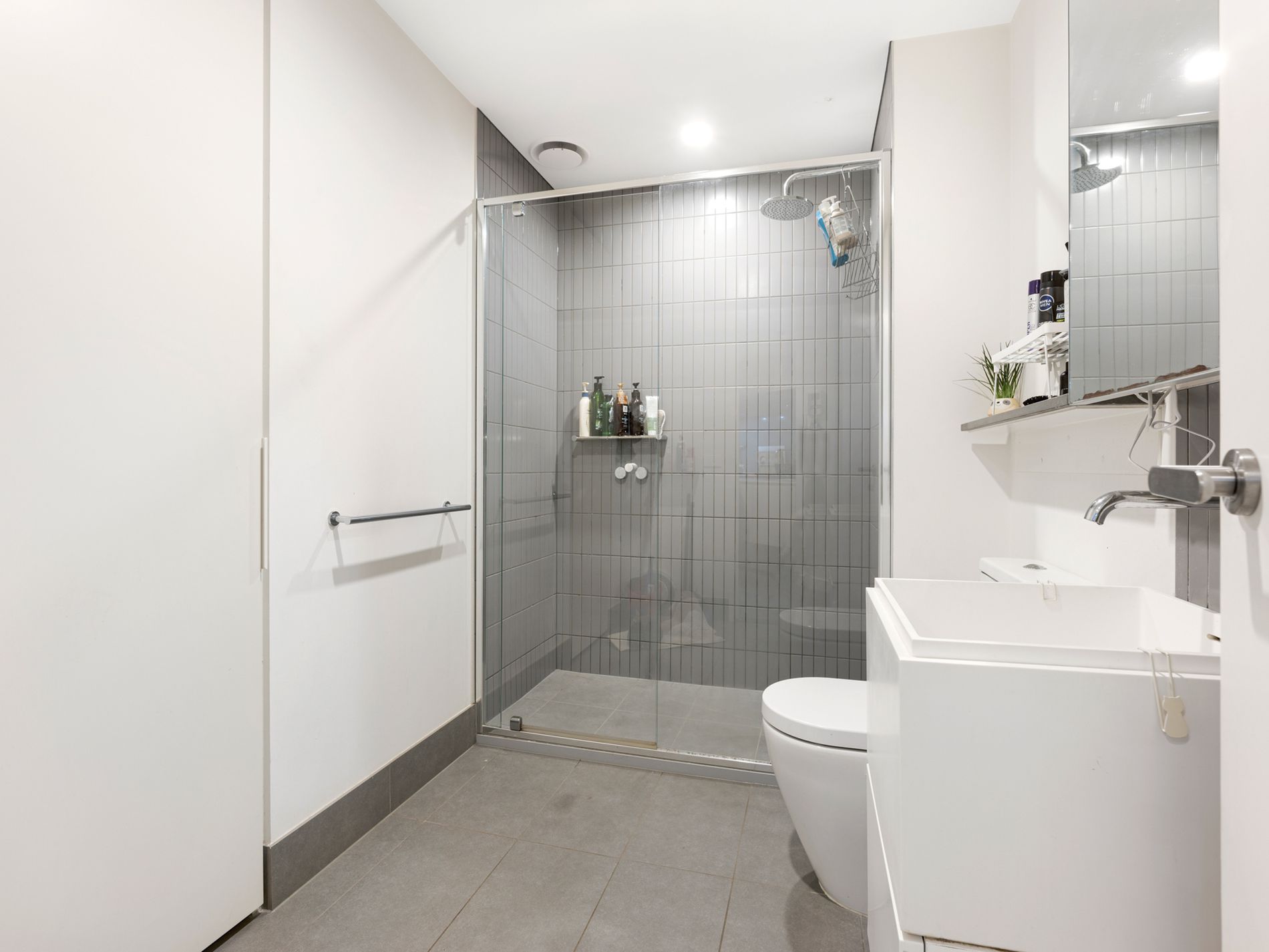 2409 / 105 Clarendon Street, Southbank