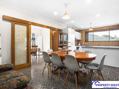 20 Cootamundra Drive, Wheelers Hill