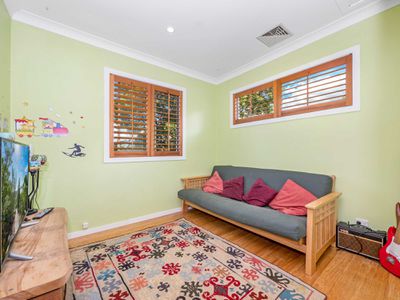 4 Woggoon Terrace, Ocean Shores