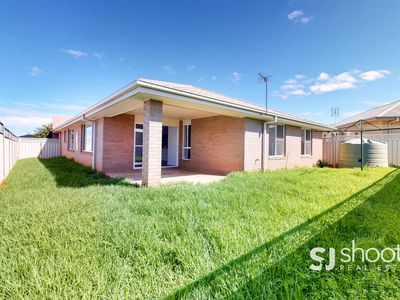 23 Sherrard Crescent, Dubbo