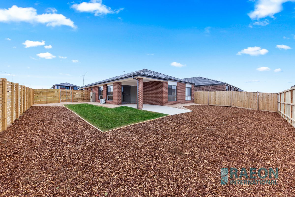 62 Welcome Parade, Wyndham Vale