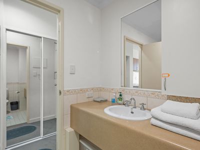 602 / 12 Victoria Avenue, Perth