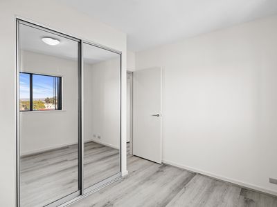 15 / 18 Tanunda Drive, Rivervale