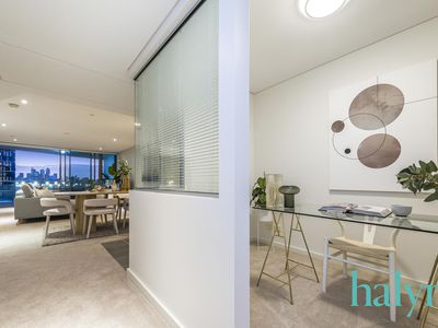 906 / 21 Bow River Crescent, Burswood