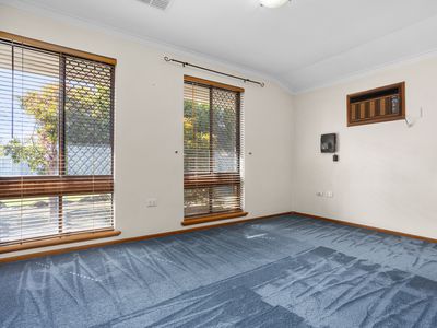 12 Glencairn Way, Parkwood