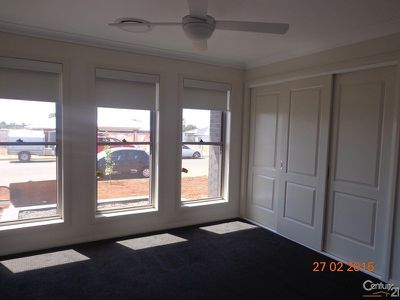 42 Champagne Drive, Dubbo