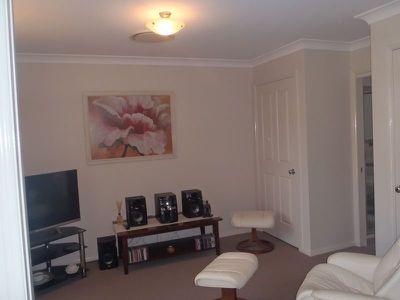 4 / 5 John Brass Court, Dubbo