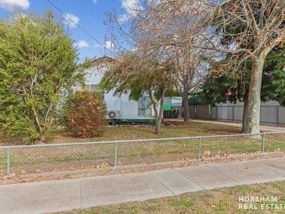 8 Rasmussen Road, Horsham