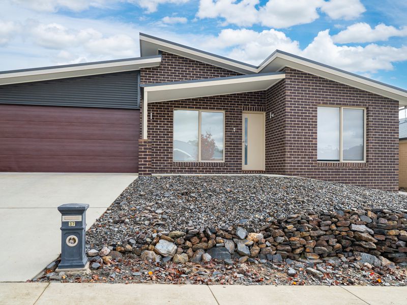 37  DARTNELL CRESCENT, Wodonga