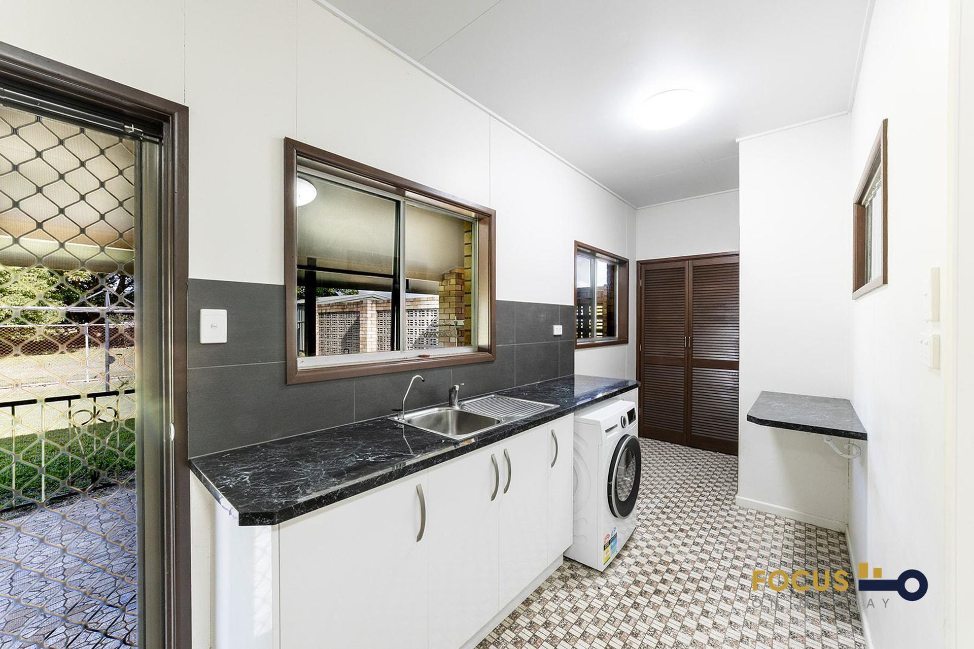 126 Beach Rd, Sarina