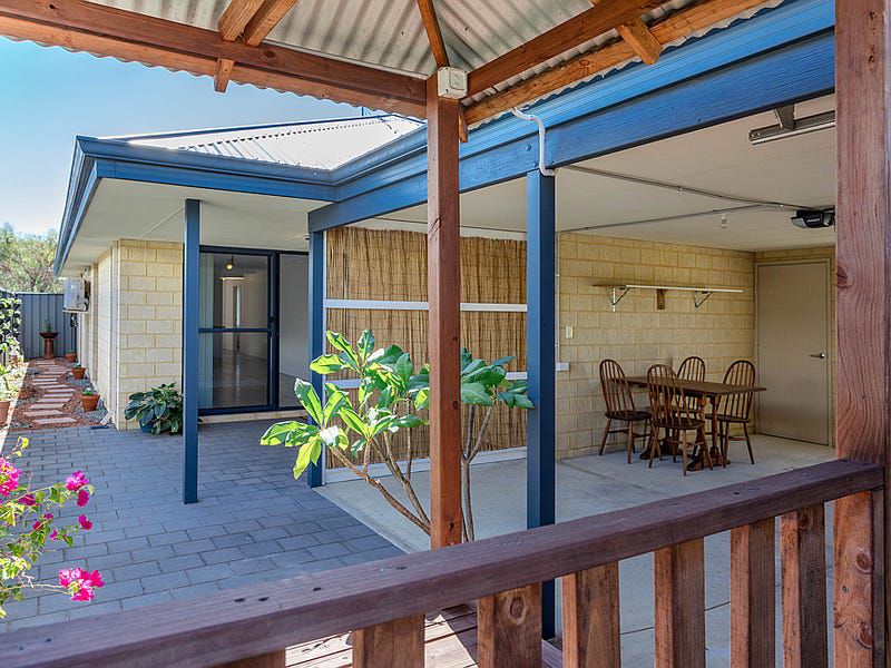 10 Saintly Turn, Byford