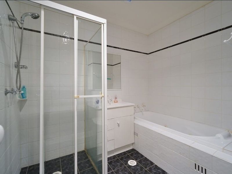 1 / 1-3 Darvall Road, Eastwood