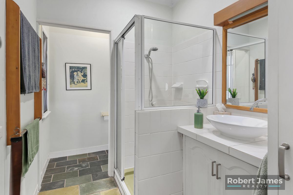 37 Moorindil Street, Tewantin