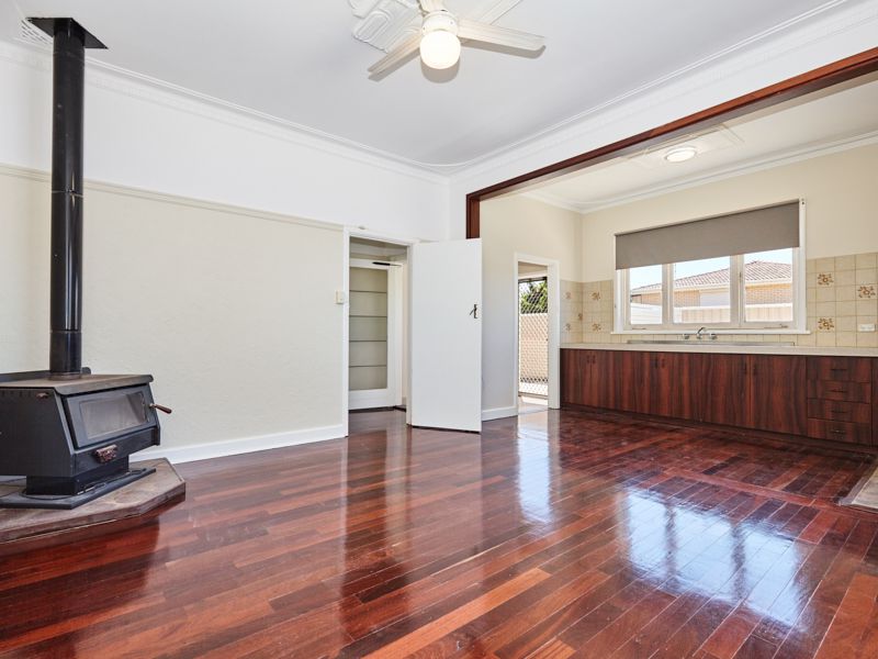 38 Hamilton Road, Hamilton Hill