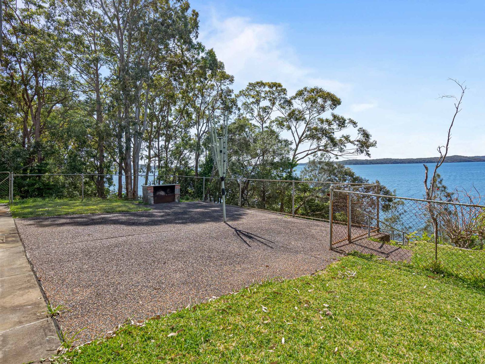 23 Beach Road, Balcolyn