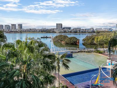 7 / 27 Bennelong Parkway, Wentworth Point