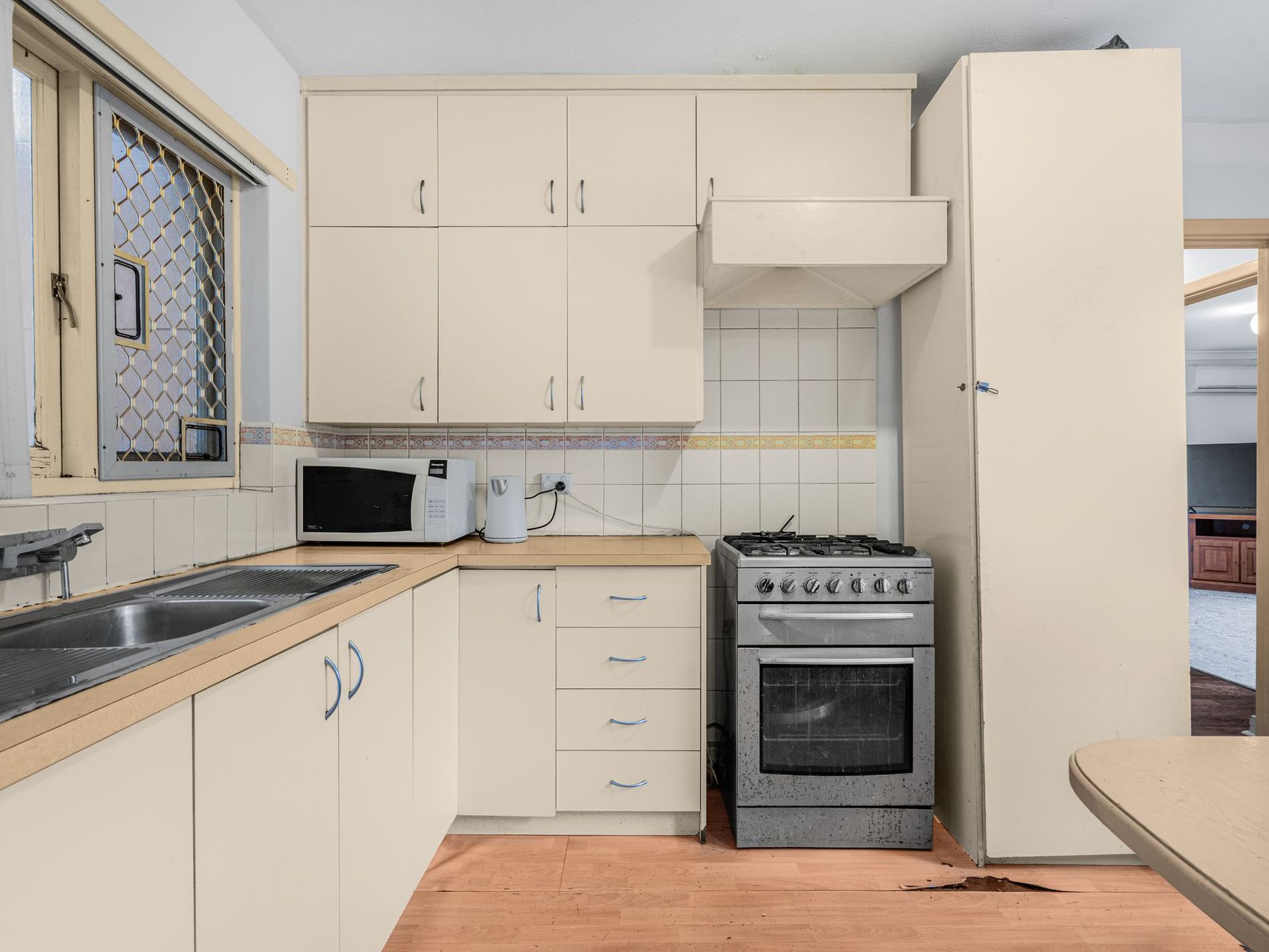 2 Bates Loop, Lockridge