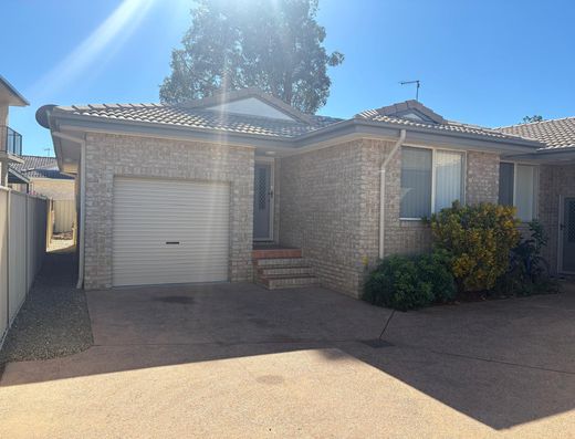 Renovated 2 Bedroom Unit