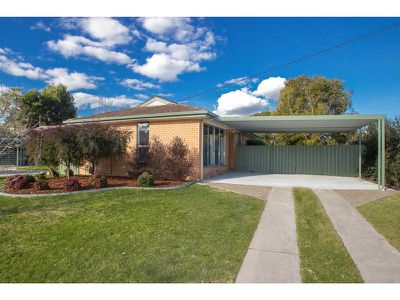 564 WOODBURY COURT , Lavington