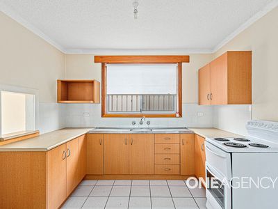 1 / 2 Osborne Parade, Warilla