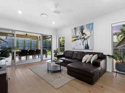 43 Margaret Crescent, Wakerley