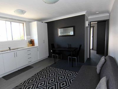 5   25 West Street, Forster