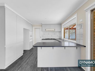 8 Wick Close, Craigieburn
