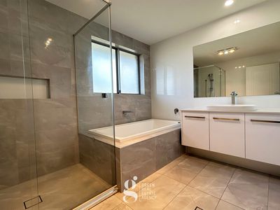 28 Hawkesbury Road, Westmead