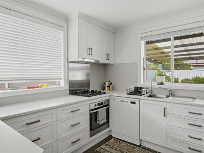 17 Parish Crescent, George Town