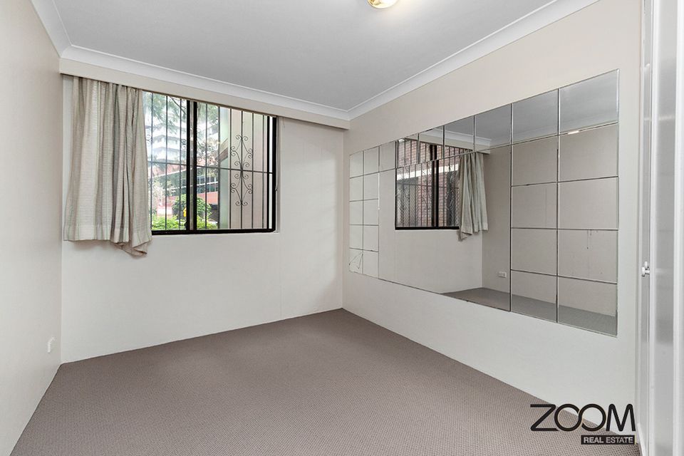 4 / 2-8 Park Avenue, Burwood