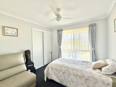 2 Merrilyn Court, Urangan