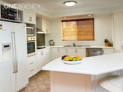 5 Woongoolbver Ct, River Heads