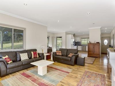 880 Woodbridge Hill Road, Gardners Bay