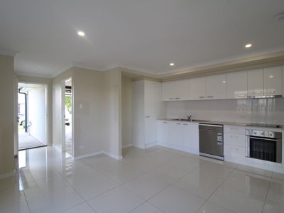 2 / 13 Monarch Street, Rosewood