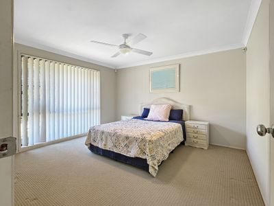 17 Broughton  Cct, Tanilba Bay