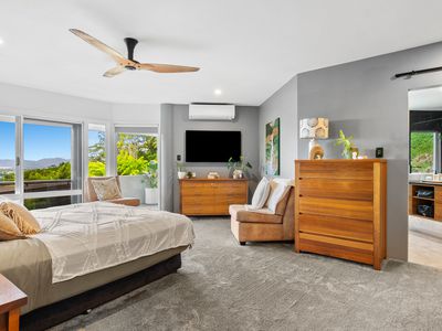 114A Hillview Crescent, Whitfield