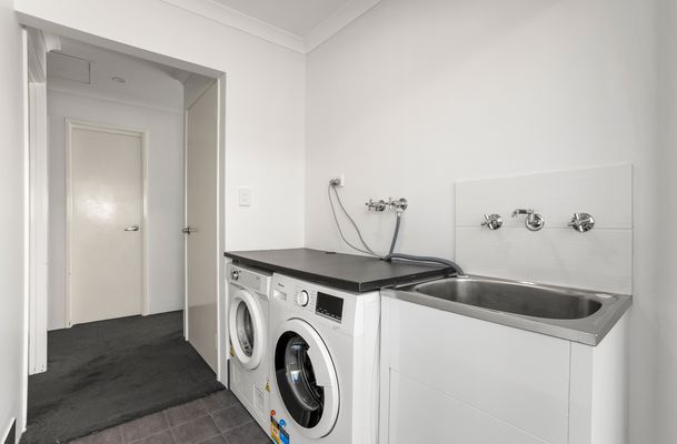 19 Calamocha Way, Piara Waters