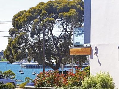 7 / 17 The Esplanade, Geelong