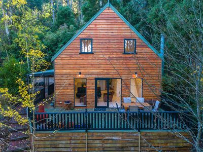100 Douglas Road, Mount Macedon