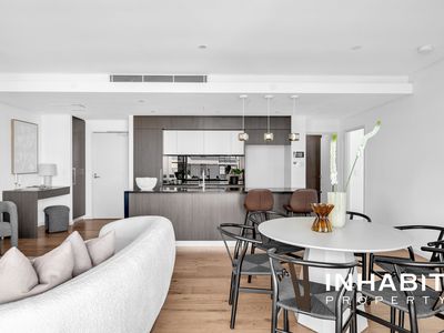 2004 / 105 Stirling Street, Perth