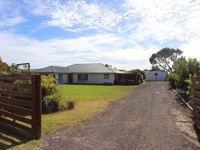 32 Bay Road, Allendale East