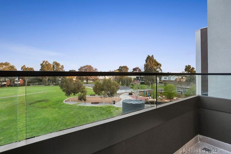 30 Zenith Rise, Bundoora