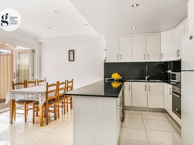 2 / 4 Dean Crescent, Ermington