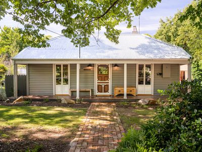36 FINCH STREET, Beechworth